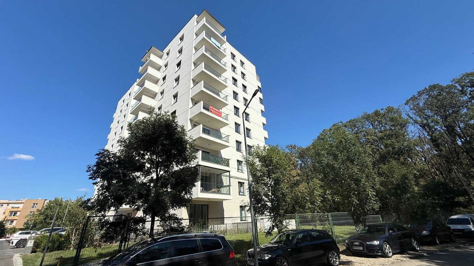 Apartament cu Vedere Spectaculoasă către Pădure - Parcare Subterană Inclusă Panoramic Apartments, Greenfield Băneasa