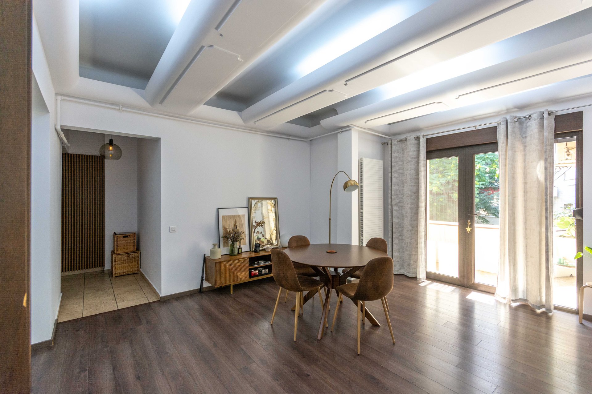 Arcul de Triumf, Kiseleff, Maresal Averescu, ap. 4 camere, bloc Art Deco