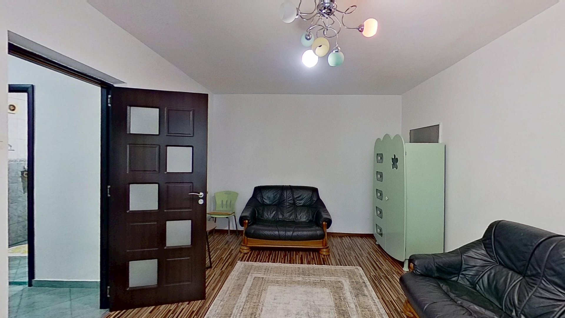 Apartament 2 camere cu centrală proprie, Rahova