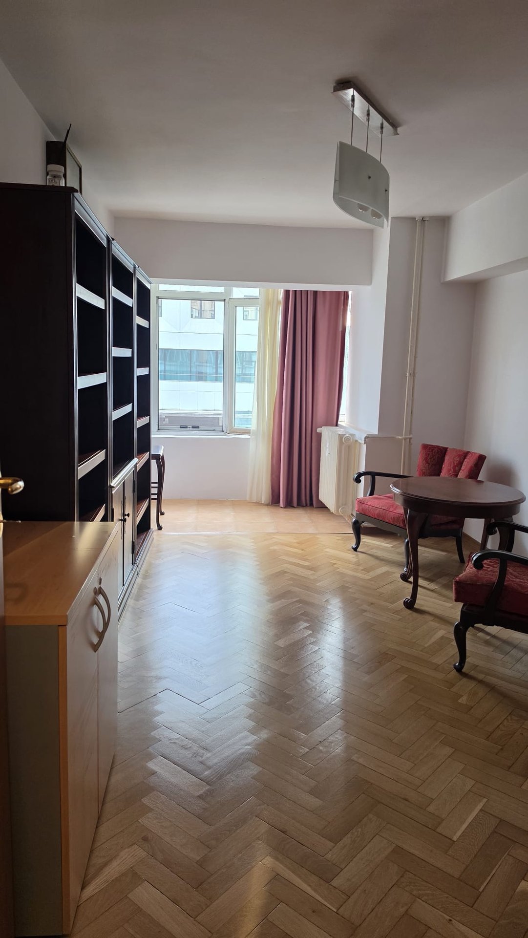 Apartament 3 camere, Unirii, etaj 1, decomandat,